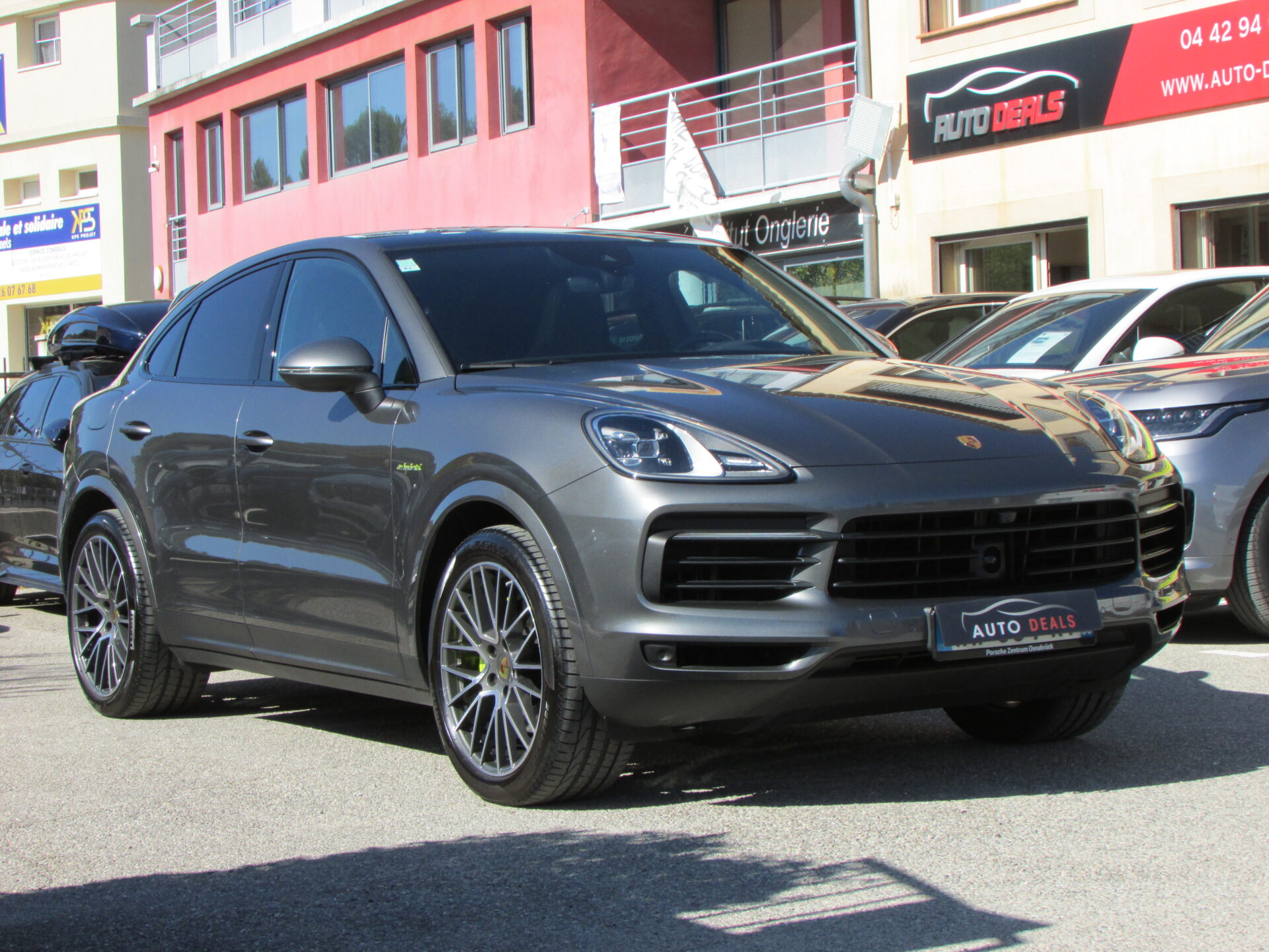 PORSCHE CAYENNE COUPE E-HYBRID 462 CH