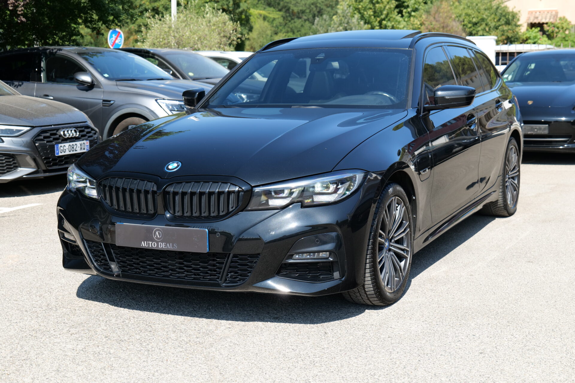 BMW SERIE 320e 204 CH PACK M